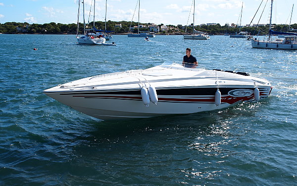 powerboat